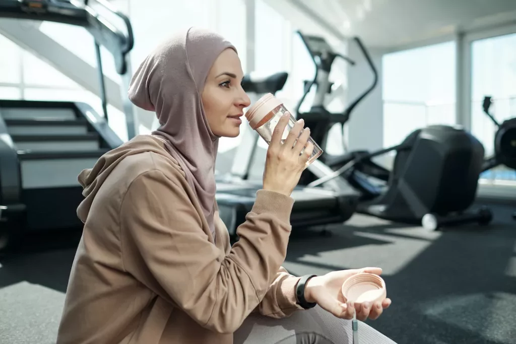 فوائد شرب الماء في تنظيم الوزن