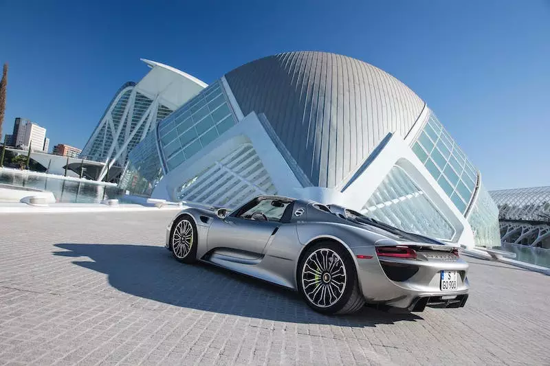 بورشه 918 سبايدر